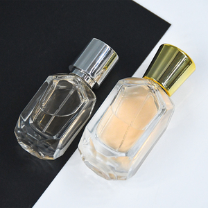 Bán Buôn Nước Hoa Chai Thủy Tinh Hick Dưới 30Ml 50Ml Đa Giác Phun Chai Trong Suốt Refillable Rỗng Chai Thủy Tinh - Product Image 3