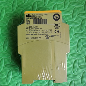 Pilz Safety <b>Relay</b> PNOZ X4 24VDC 10A Output For Industrial Safety Applications - Product Image 4