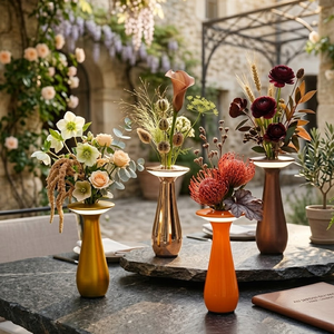 Lampe <span class=keywords><strong>de</strong></span> table <span class=keywords><strong>de</strong></span> <span class=keywords><strong>jardin</strong></span> sans fil rechargeable à chargement magnétique, étanche IP54, design vase, pour événements extérieurs, éclairage floral, commande tactile - Product Image 1