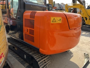 حفارات زاحفة مستعملة هيتاشي ZX60 بوزن 6 طن، أصلية يابانية، هيدروليكية، بحالة ممتازة، بسعر منخفض للبيع - Product Image 6