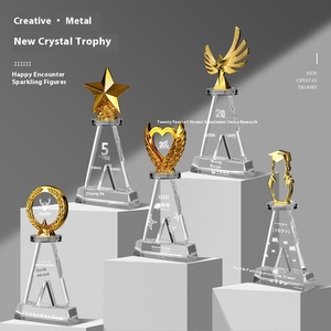 Trofeo de cristal personalizado 2025 para veteranos Trofeos de placa de medalla de compañía <span class=keywords><strong>militar</strong></span> creativa - Product Image 1