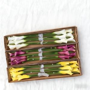 Fiori Artificiali di Calla Lily in PU di Alta Qualità, Bianchi e Viola, Fatti a Mano, per Matrimoni, Lauree e Decorazioni Domestiche - Product Image 6