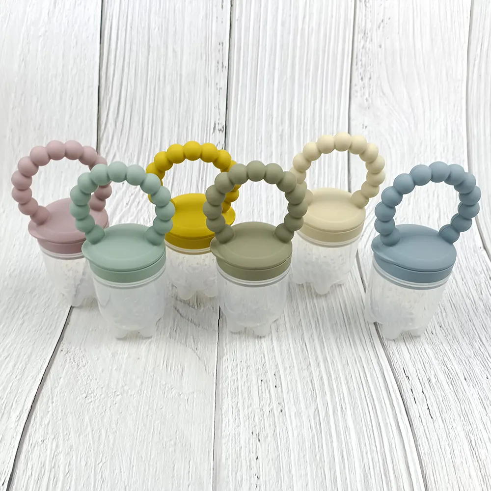 Newborn Feeder Kits Infant Food Dispensing Spoon With Cover Fruit Pacifier BPA Free Baby Fruit Feeder