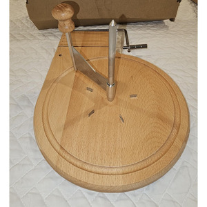 Roulette à fromage et trancheuse 2-en-1, râpe à fromage en acier inoxydable, gadget <span class=keywords><strong>de</strong></span> cuisine multifonctionnel, coupe-fromage - Product Image 2