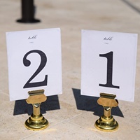 Prêts à être expédiés : Porte-cartes de table en métal (options multicolores) – Formes personnalisées pour photos, panneaux alimentaires, notes, décorations de mariage