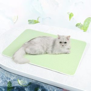 Wieder verwendbare Eisse ide Hund Selbst kühlende Matte Wasch bare Haustier Isomatte Decke Haustier Kühl matte für Hund Welpe Katze - Product Image 2
