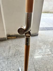 Parasol de luxe rayé pour patio extérieur, style vintage, bord festonné et mât en <span class=keywords><strong>bois</strong></span>, résistant au vent, idéal pour jardin et café - Product Image 4