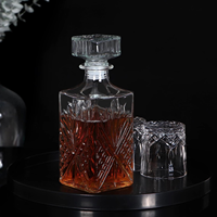 Bouteilles de rhum personnalisées avec différentes capacités, poids et conceptions (500ml 700ml 750ml 1000ml) et bouchons d'étanchéité (liège)