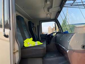 Grúa sobre camión usada Zoomlion de 50 toneladas con alto momento de elevación para construcción - Product Image 5