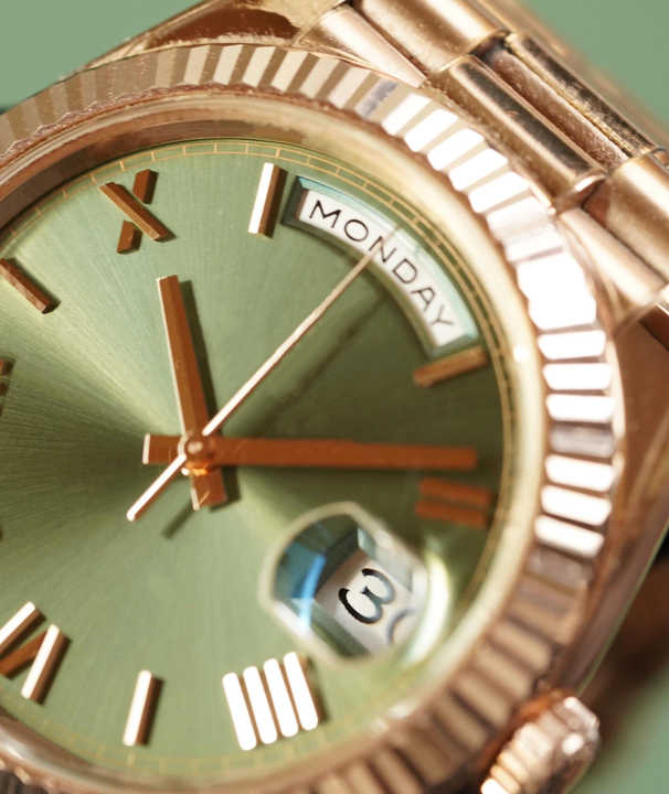 Wholesale luxury sapphire gold green face automatic mechanical movement watch 904l stainless steel case