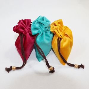 Sac d'emballage en velours avec cordon de serrage, pochette cadeau pour bijoux avec logo - Product Image 5