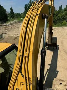 รถขุดมือสอง Caterpillar 320D2 ขนาด 20 ตัน พร้อมเครื่องยนต์และปั๊ม  ประสิทธิภาพเยี่ยม  ขายแล้ว - Product Image 2