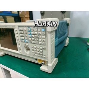 Analyseur de spectre Tektronix RSA3408A en temps réel, DC à 8 GHz #   hx - Product Image 2
