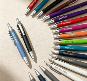 Stylo bille multi-couleurs à toucher doux, personnalisable avec logo, en plastique, pour la publicité et les fournitures de conférence d'entreprise - Product Image 1