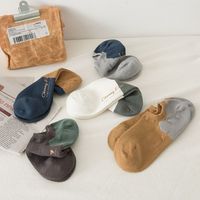 OEM Fabrication sur mesure Vente en gros été Chaussettes courtes en coton fines absorbant la sueur, respirantes et antidérapantes Chaussettes de cheville pour hommes