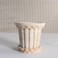 Pots en céramique écologiques de style colonne romaine italienne avec plateau de drainage pour la décoration moderne de la maison et du jardin et l'arrangement de plantes vertes