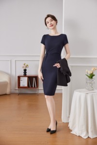 Novo Design Vestido Longo Rosa de Verão ODM OEM Elegante para Mulheres, Roupa de Trabalho Simples e Generosa, Conjunto Formal - Product Image 4