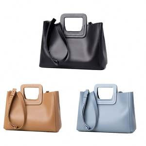 Sac fourre-tout décontracté en cuir véritable souple de couleur unie pour femmes avec fermeture à moraillon Sac à main de mode de haute qualité pour dames - Product Image 2