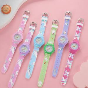 Montre Enfant Licorne Cartoon en Silicone Coloré avec Impression, Cadran Transparent, Idéale pour l'Apprentissage du Temps, Cadeau Éducatif pour Filles - Product Image 1