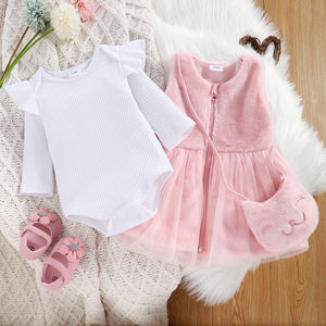 Set di vestiti appena nati per pagliaccetto per bambina + cappotto in gilet di pelliccia + borsa Set di vestiti invernali per neonati appena nati Set di tute per bambini per la stagione autunnale - Product Image 2