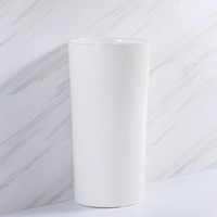 Bassin sur pied en céramique économique forme ronde bassin sur pied autoportant en blanc pakistan lavabo à main avec socle