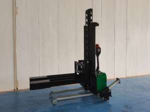 รถยกไฟฟ้าแบบเต็มรูปแบบ 1.5 ตัน พร้อมขาแบบ Straddle สำหรับใช้งานบนพื้นที่ขรุขระและในร้านอาหาร - Product Image 3