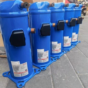 Compresseur scroll Danfoss HCM094T4LC6 12V pour la rénovation et la mise à niveau des systèmes de réfrigération et de climatisation - Product Image 1