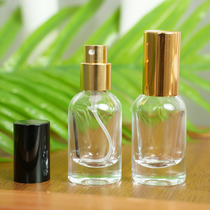 ขวดน้ำหอมแบบพกพา MUB ขนาด 12 มล. ทรงกลม คอขวดแบบ Crimp พร้อมหัวฉีดแบบกด  ขวดแก้ว รองรับการสกรีนโลโก้ตามสั่ง - Product Image 3