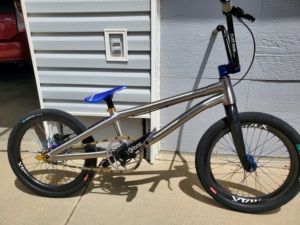 Telaio per Bicicletta BMX in Titanio Personalizzato e Resistente, 20 Pollici, con Filettatura BSA - Product Image 5