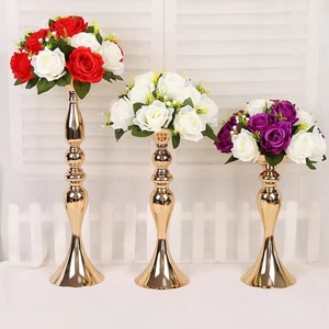 Jarrones <span class=keywords><strong>de</strong></span> metal <span class=keywords><strong>de</strong></span> cristal dorado y plateado Soportes <span class=keywords><strong>de</strong></span> flores <span class=keywords><strong>de</strong></span> cristal <span class=keywords><strong>de</strong></span> hierro alto para bodas Adornos <span class=keywords><strong>de</strong></span> mesa y caminos <span class=keywords><strong>de</strong></span> recepción - Product Image 2