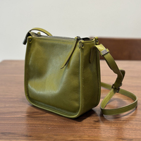 Tas Selempang Kulit Sapi Asli Lapisan Atas Model Vintage Logo Kustom, Tas Tangan Kecil Model Bucket untuk Wanita, Cocok untuk Aktivitas Sehari-hari, Bepergian, dan Belanja