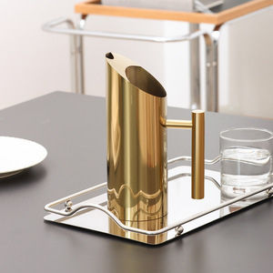 Carafe à eau en acier inoxydable avec protection anti-glace, carafe dorée avec poignée, récipient à boisson pour thé glacé/chaud, café, jus - Product Image 3