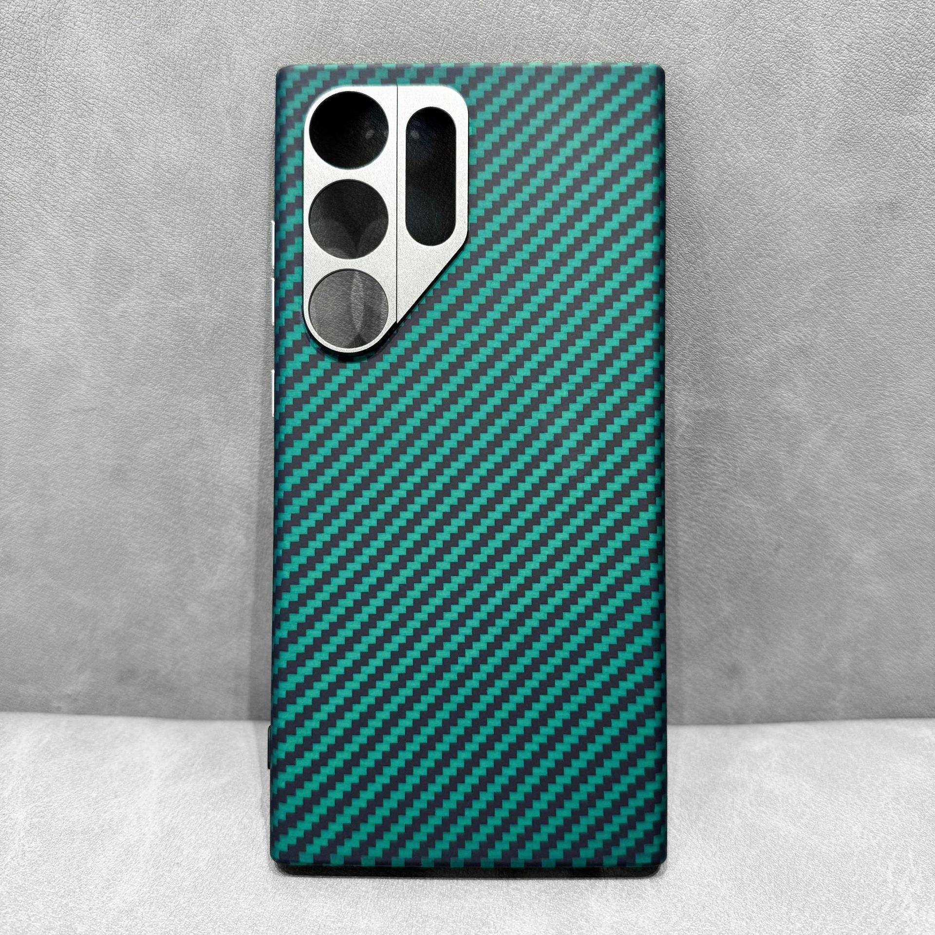 สีเขียวมรกต