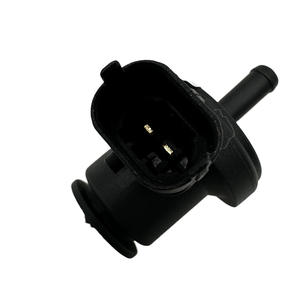 Pour Hyundai Elantra Valve de purge de réservoir de vapeur 2891026900 9270930003 - Product Image 1