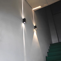 Belle applique murale extérieure en aluminium étanche 6W LED à économie d'énergie Indice de protection IP65 pour jardin et maison Montage mural