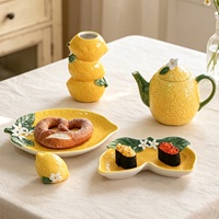 Service de vaisselle en céramique minimaliste style Instagram, peint à la main, avec assiettes à fruits et desserts, plateaux décoratifs et ensemble sel-poivre