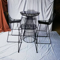Vente en gros chaise de bar d'extérieur en fil de fer chaise haute en métal chaise moderne en fil de fer tabourets de bar en acier moins cher à vendre