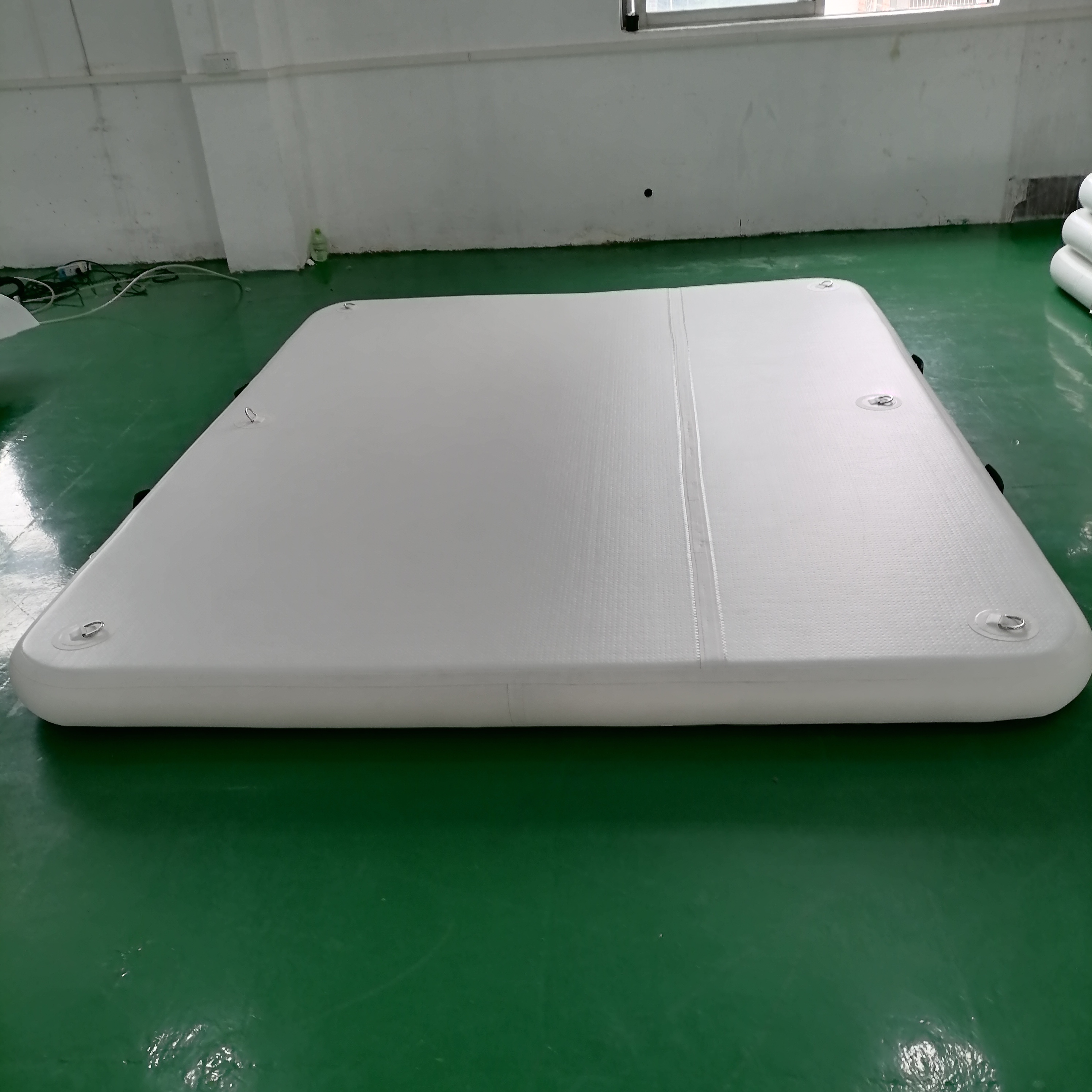 Bianco 8ft * 6ft * 6 "= 2.4 x 1,8x 0.15m