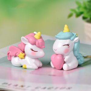 Micro Cartoon Animal Figures Star Unicorn Mini Plastic Crafts for Desktop Ornament Home Fairy Garden Decoration Children Gift