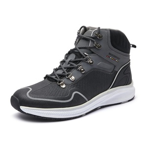 Botas de Invierno para Hombre Elkland, Personalizadas al por Mayor, de TPU y Cuero, Impermeables, Ligeras, Antideslizantes, con Punta Puntiaguda, para Caminar al Aire Libre - Product Image 2