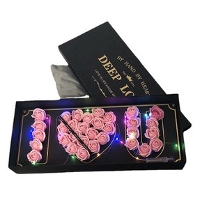 2025 i regali delle <span class=keywords><strong>rose</strong></span> di san valentino del fiore del giorno della mamma presentano le idee regalo di san valentino 2025 per gli uomini - Product Image 2