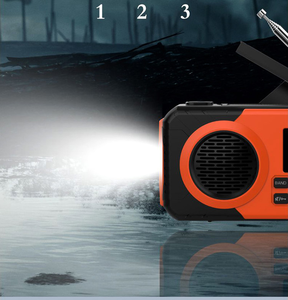 Radio AM/FM Portátil Naranja Personalizada con Manivela, Carga Solar, Pantalla LCD, Linterna Integrada, Banco de Energía y Alarma para Camping - Product Image 6