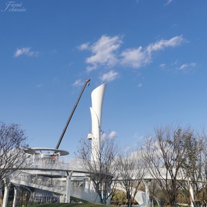 Gran Escultura de Acero Inoxidable 'Fortaleza Espiritual', Estructura Emblemática para Plazas y Parques Empresariales - Product Image 3