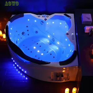 Meilleure vente triangle acrylique double massage surf baignoire bains à remous hydro massage intérieur avec 2 personnes