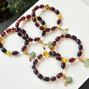 Pulsera de una sola hebra con fecha de ámbar de sangre natural con Hetian <span class=keywords><strong>Jade</strong></span> 8mm Acentos de cera de abejas de mineral crudo Artesanía de cristal hecha a mano - Product Image 2