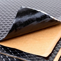 Tapis insonorisant pour voiture en caoutchouc butyle Tapis insonorisant pour voiture Matériau d'amortissement du son audio pour porte de coffre, sol et plafond