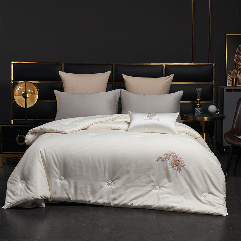 ผ้าห่มฤดูใบไม้ผลิและฤดูใบไม้ร่วงลายแจ็คการ์ด Jin Sui พร้อมคำอวยพรจากถั่วเหลือง