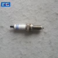 Bujías para Triciclo al por Mayor a Precio de Fábrica, UR4DC UR6DE UR2CC, Bujía para Motocicleta de Tres Ruedas para Triciclo Africano