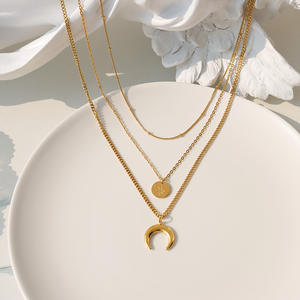 Collier à chaîne multi-couches étoile <span class=keywords><strong>lune</strong></span> <span class=keywords><strong>soleil</strong></span> Ins Niche en acier inoxydable titane plaqué or 18 carats avec pendentif - Product Image 2