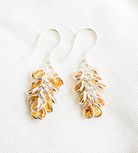 Pendientes Colgantes de Plata 925 con Diseño de Panal Radiante, Citrino en Cascada y Estilo Moderno - Product Image 1